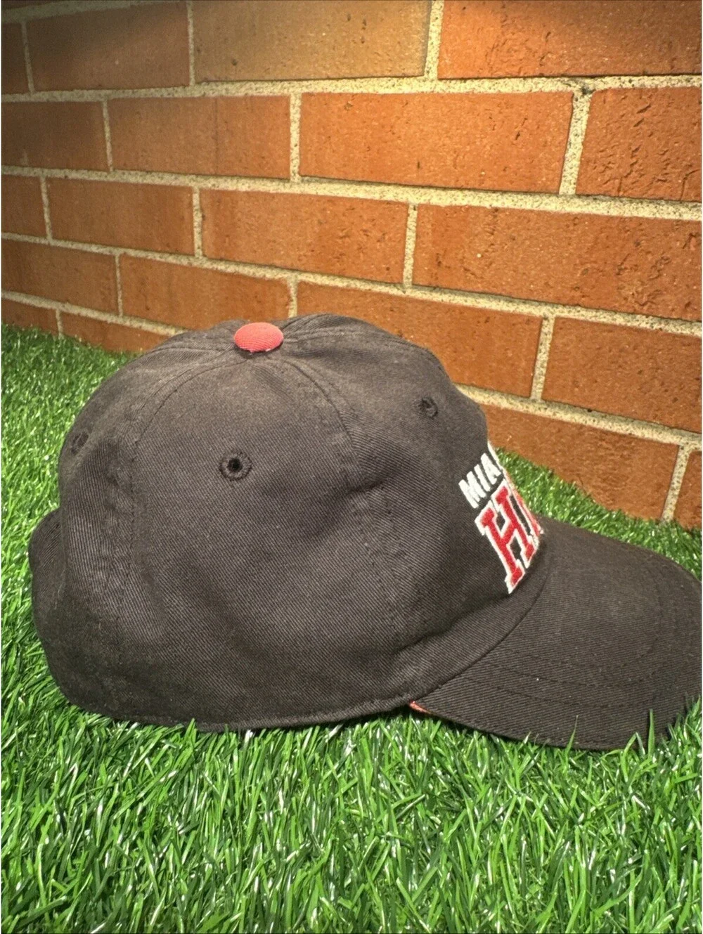 Miami Heat #1 Fan Bugs Bunny Embroidered Hat Junk Food Gap Kids Size L/XL